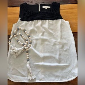 Women’s Size Small Black and cream colored Ann Taylor’s Loft sleeveless shirt